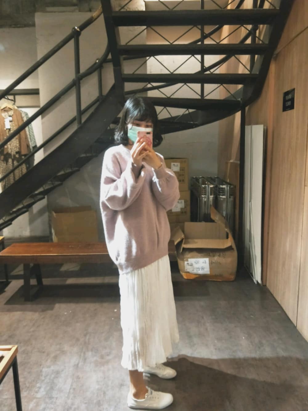 「QUEEN SHOPのアイテム（ニット/セーター、パープル系）」を使った、wenyu ⭐さん（レディース・164cm）の秋コーディネートの1枚目の写真