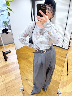 「Omekashi（オメカシ）の【5色展開/花柄・レース】フラワープリントヘンリーカットソー（Tシャツ/カットソー、グレー系）」を使った、mmmiさん（レディース・154cm）の秋コーディネート