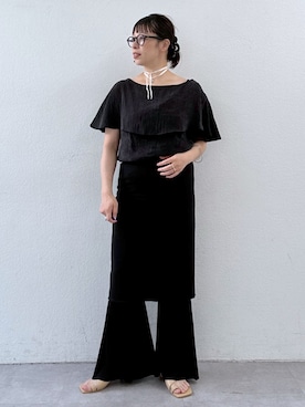「Omekashi（オメカシ）のラッフルブラウス（シャツ/ブラウス、ブラック系）」を使った、mmmiさん（レディース・154cm）の春コーディネート
