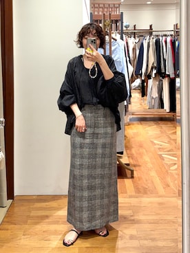 「LOUNGEDRESS（ラウンジドレス）の【INDIA】スキッパーレースブラウス（シャツ/ブラウス、ブラック系）」を使った、loungedress_hayashiさん（レディース・164cm）の春コーディネート
