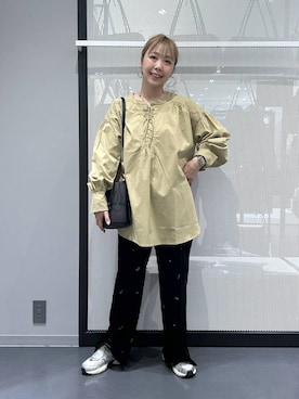 「アイテム（デジタル腕時計）」を使った、riya.さん（レディース・158cm）の秋コーディネート