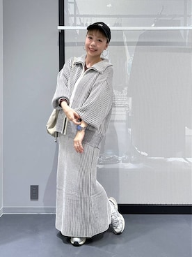 「アイテム（デジタル腕時計）」を使った、riya.さん（レディース・158cm）の秋コーディネート