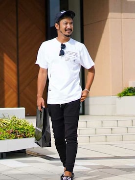 「adamsJUGGLER（アダムスジャグラー）のプログレスバイカースウェットパンツ（スウェットパンツ）」を使った、adamsJUGGLERさん（メンズ・173cm）の夏コーディネート