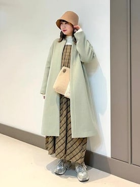 「BEAMS」｜「アイテム（ノーカラーコート）」を使った、B:MING by BEAMS WOMENさん（レディース・159cm）の秋コーディネート