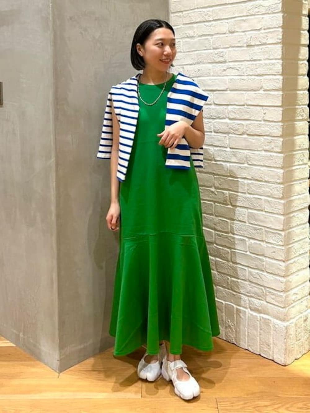 LACOSTE✨️ロングワンピース グリーン ベルト フレア Aライン 刺繡 LACOSTEのワンピース（グリーン系）を使った人気ファッション