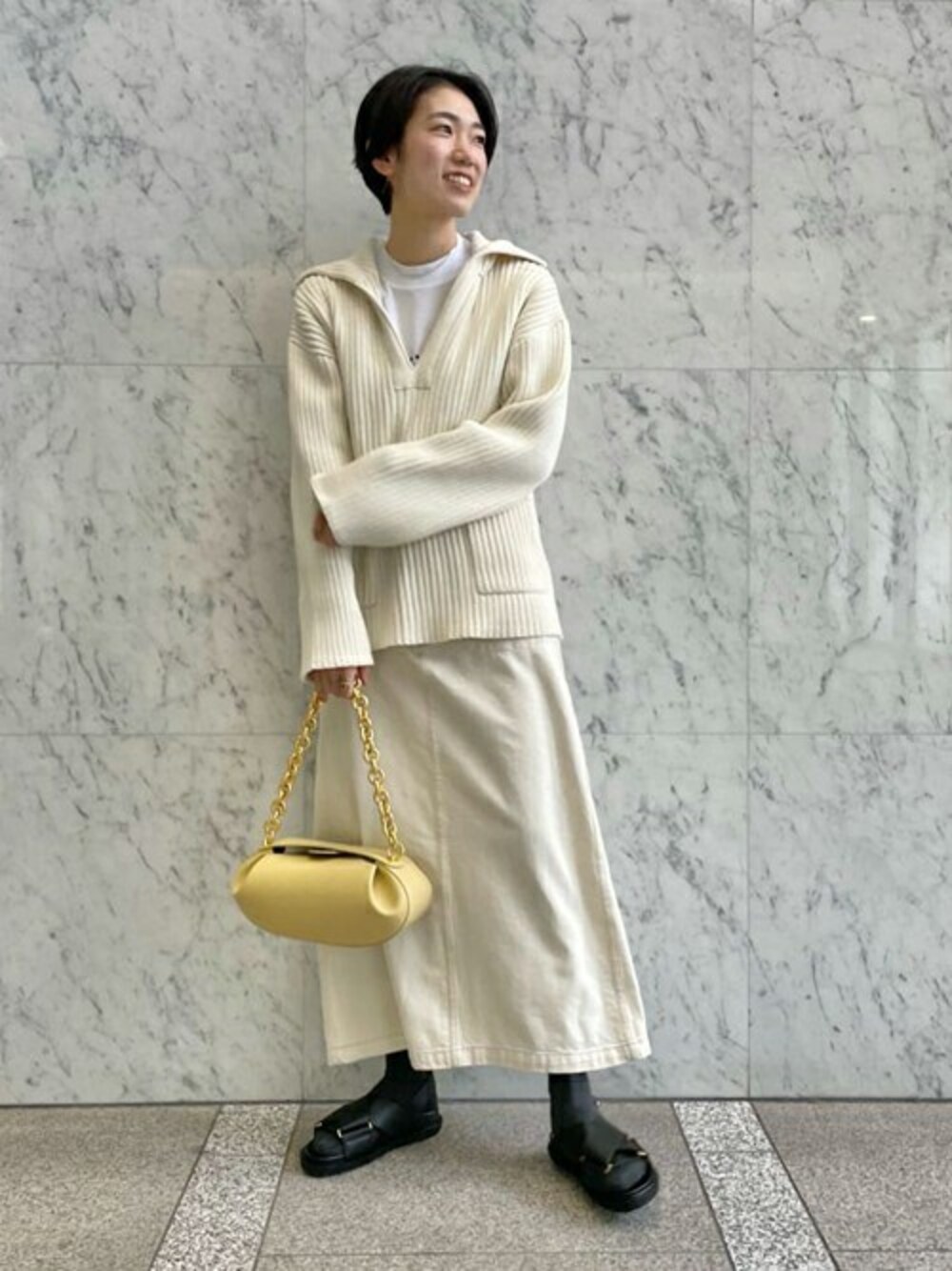 ジャンパースカートを使った「MARNI」の人気ファッション 