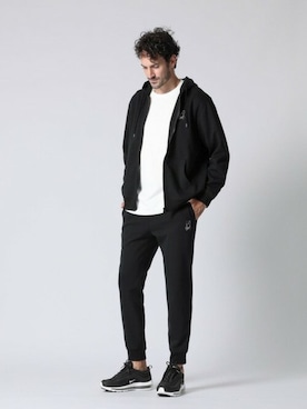 「アイテム（パーカー）」を使った、Psycho Bunny officialさん（メンズ・186cm）の冬コーディネート