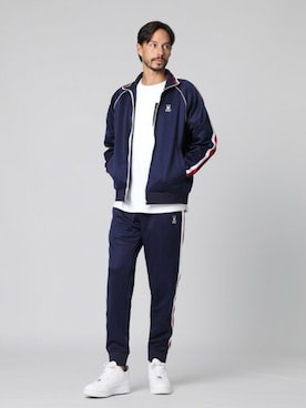 「アイテム（ジャージ）」を使った、Psycho Bunny officialさん（メンズ・182cm）の冬コーディネート