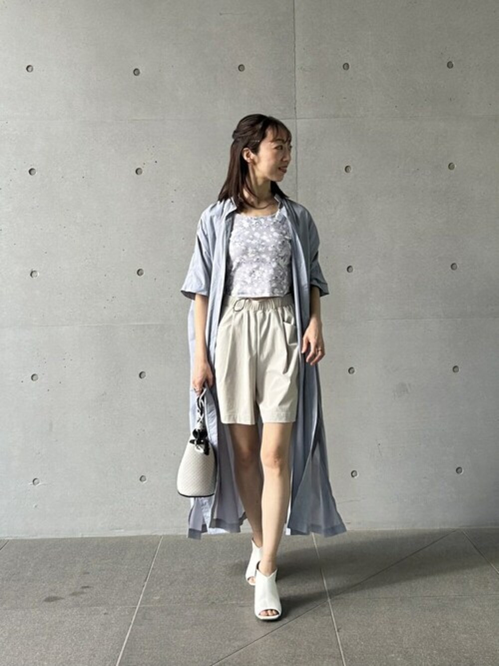 Julier RibFloretプリント トップス Julier RibFloretプリントショートトップスを使った人気ファッション