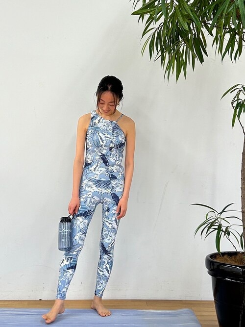 Julier lauae leafプリントアシメミドルトップス レディース Julier lauae leafプリントアシメミドルトップス レディース