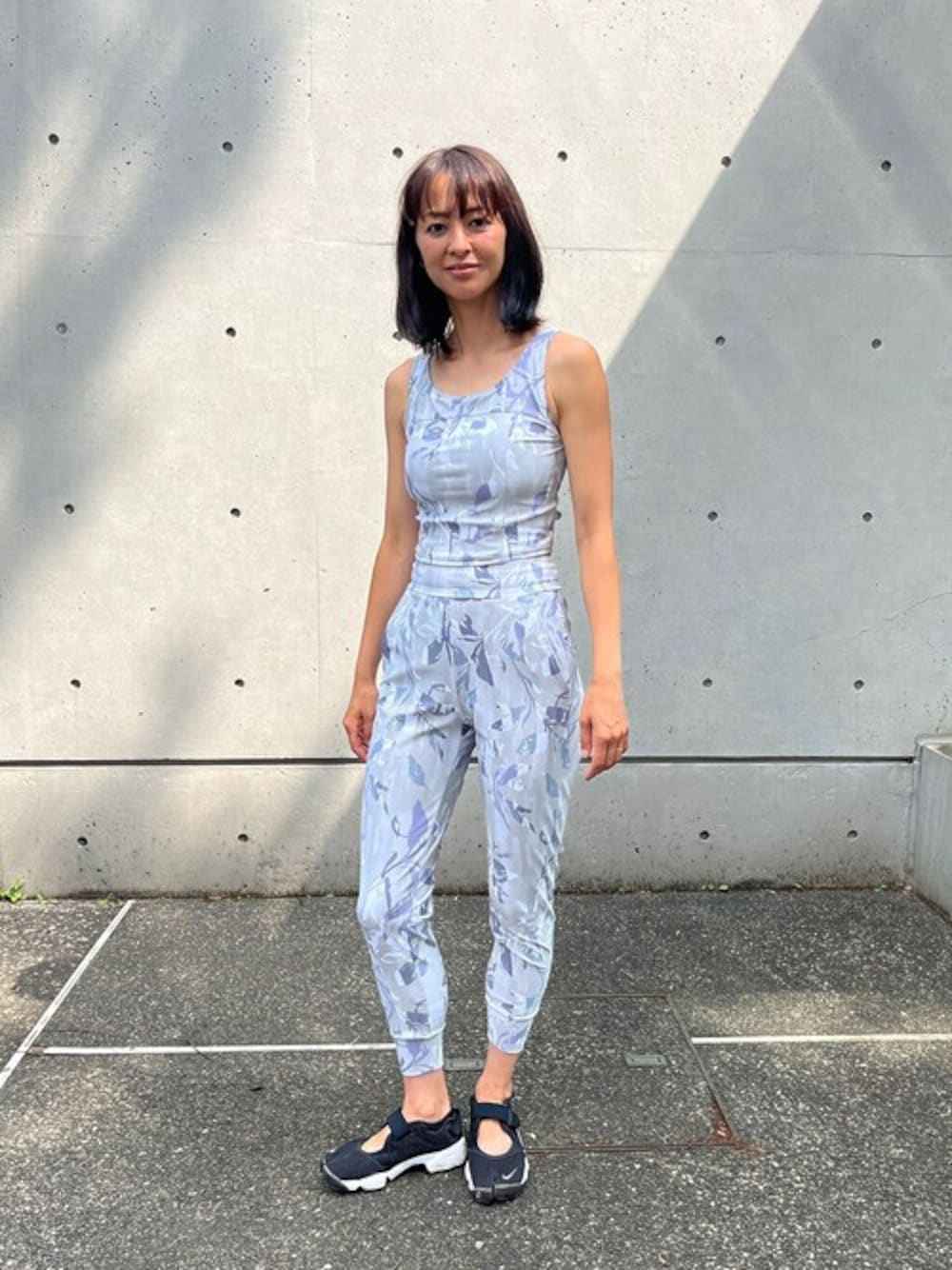 「julier、ジュリエ、Julier Yoga and Relax」｜「Julier Yoga and RelaxのJulier Airleafプリントミドルトップス（その他トップス、グリーン系）」を使った、Julierさん（レディース・168cm）の冬コーディネートの1枚目の写真
