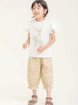 「la poche biscuit（ラポシェビスキュイ）のアイテム（トップス）」を使った、DIL baby&kids shopさん（キッズ・112cm）の春コーディネート