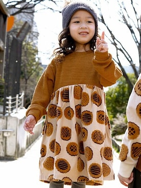 「la poche biscuit（ラポシェビスキュイ）のアイテム（帽子）」を使った、DIL baby&kids shopさん（キッズ・105cm）の秋コーディネート