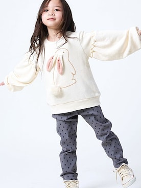 「la poche biscuit（ラポシェビスキュイ）のアイテム（スウェット）」を使った、DIL baby&kids shopさん（キッズ・106cm）の秋コーディネート