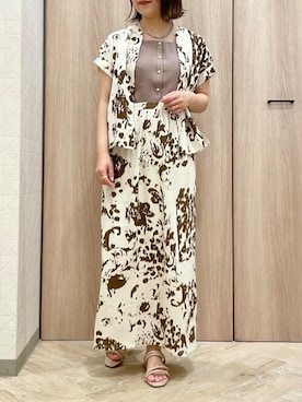 「ELVENCE DEUX（エルベンスドゥ）のアイテム（スカート）」を使った、ELVENCE DEUXさん（レディース・150cm）の夏コーディネート