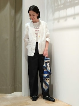 「アイテム（ノーカラージャケット、ホワイト系）」を使った、harukaさん（レディース・156cm）の春コーディネート