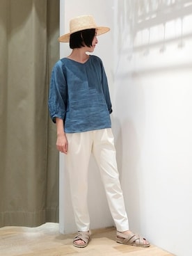 「アイテム（タンクトップ、グレー系）」を使った、harukaさん（レディース・156cm）の春コーディネート