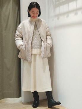 「アイテム（ダウンジャケット/コート、ベージュ系）」を使った、harukaさん（レディース・156cm）の冬コーディネート