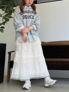 「osharewalker」｜「アイテム（スウェット）」を使った、osharewalker staffさん（レディース・164cm）の春コーディネート