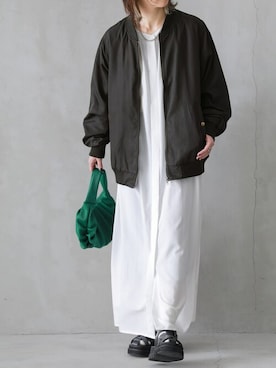 「オシャレウォーカー」｜「アイテム（MA-1）」を使った、osharewalker staffさん（レディース・155cm）の夏コーディネート
