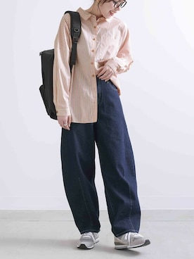 「カーブデニム」｜osharewalker staffさん（レディース・162cm）の冬コーディネート