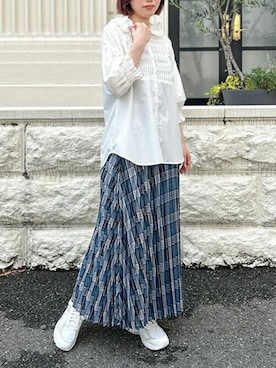 「somari imagination（ソマリ イマジネーション）のアイテム」を使った、osharewalker staffさん（レディース・164cm）の秋コーディネート