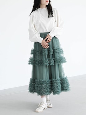 「somari imagination（ソマリ イマジネーション）のアイテム」を使った、osharewalker staffさん（レディース・160cm）の秋コーディネート