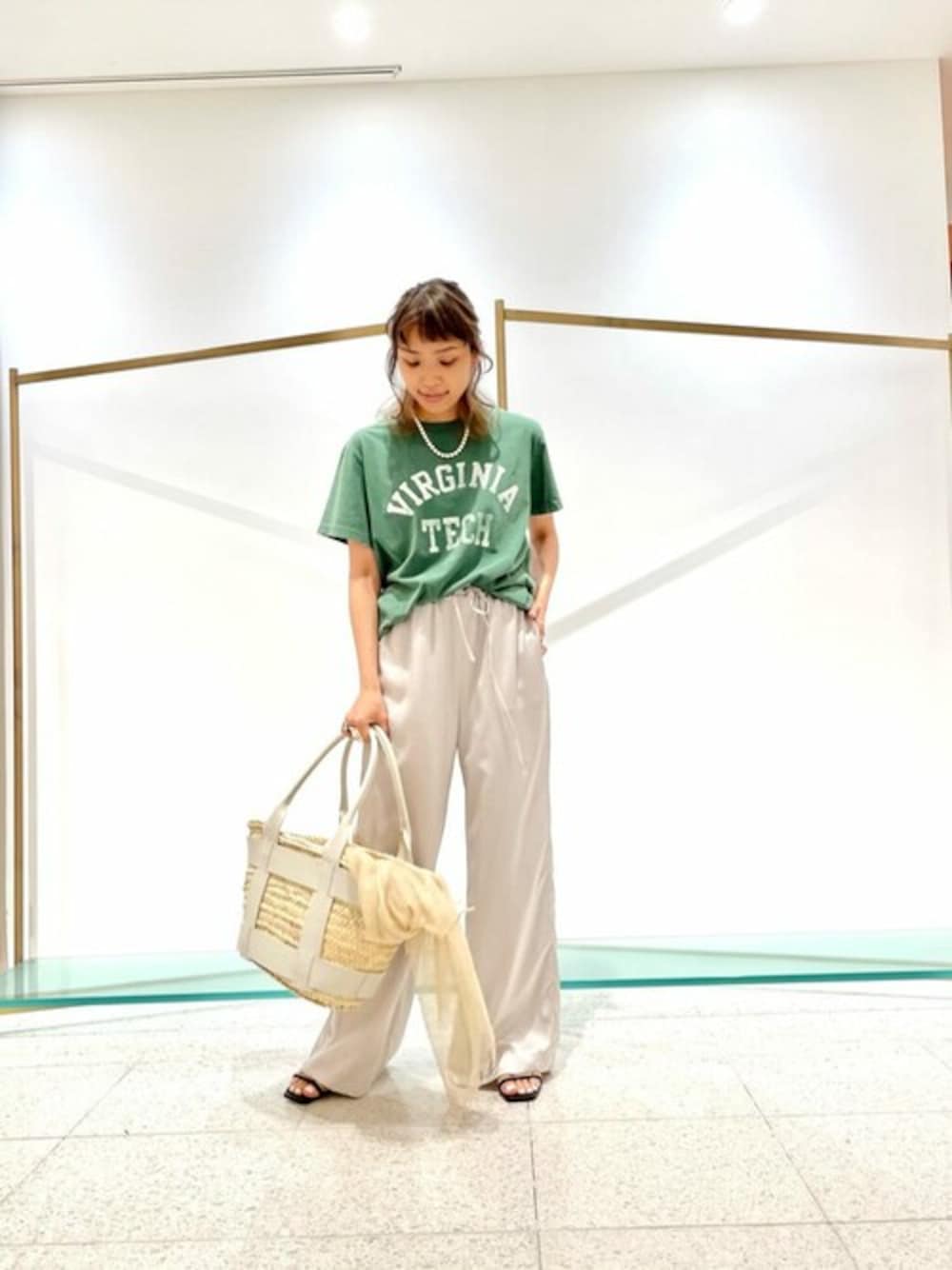 現行品　24AWウィムガゼット　サテンドロストパンツ　カーキ36 現行品24AWウィムガゼットサテンドロストパンツカーキ36