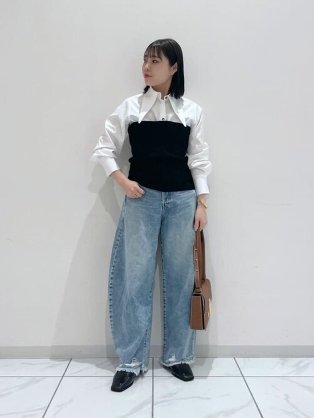 Whim Gazette（ウィムガゼット）の「ロングポイントカラーシャツ