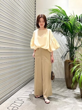 「アイテム（ボディバッグ/ウエストポーチ、ブラウン系）」を使った、WhimGazette_officialさん（レディース・172cm）の春コーディネート