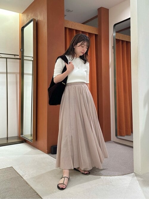 新品 定価44000円 ウィムガゼット 25ss 春夏 フレアチノロングスカート 新品 定価44000円 ウィムガゼット 25ss 春夏 フレアチノロングスカート