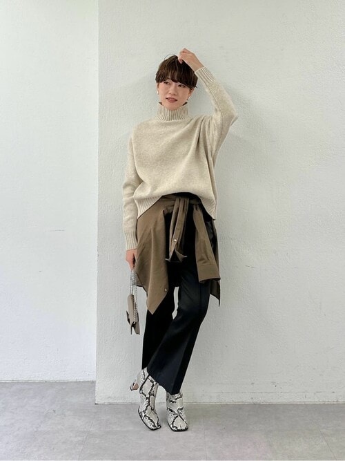 ストレッチサテンフレアパンツ（その他パンツ）｜Whim Gazette