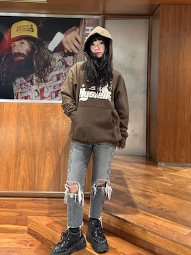 「HYSTERIC GLAMOUR（ヒステリックグラマー）のSNAKE LOOP 8分丈クラッシュデニムパンツ（デニムパンツ）」を使った、fukuchanさん（レディース・154cm）の秋コーディネート