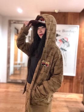 「HYSTERIC GLAMOUR（ヒステリックグラマー）のBAD ASS LOGO柄 スウェットパンツ（その他パンツ）」を使った、fukuchanさん（レディース・154cm）の秋コーディネート