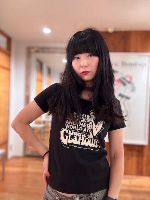 SMOKING GIRL チビTシャツ SMOKING GIRL チビTシャツ|HYSTERIC GLAMOUR WOMEN | HYSTERIC