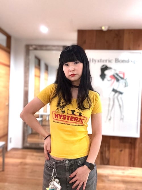 Hysteric Glamour チビTシャツ 日本製　イエロー HYSTERIC GLAMOUR（ヒステリックグラマー）の「MUSIC LOVERS