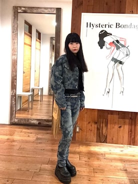 「HYSTERIC GLAMOUR（ヒステリックグラマー）のロゴスタッズ フリンジミニバッグ（ショルダーバッグ）」を使った、fukuchanさん（レディース・154cm）の秋コーディネート
