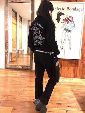 「HYSTERIC GLAMOUR（ヒステリックグラマー）のロゴスタッズ フリンジミニバッグ（ショルダーバッグ）」を使った、fukuchanさん（レディース・154cm）の秋コーディネート