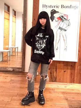 「HYSTERIC GLAMOUR（ヒステリックグラマー）のSNAKE LOOP 8分丈クラッシュデニムパンツ（デニムパンツ、ブラック系）」を使った、fukuchanさん（レディース・154cm）の春コーディネート