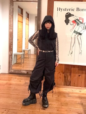 「HYSTERIC GLAMOUR（ヒステリックグラマー）のサイドギャザーミリタリーパンツ（その他パンツ、ブラック系）」を使った、fukuchanさん（レディース・154cm）の春コーディネート