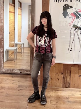「HYSTERIC GLAMOUR（ヒステリックグラマー）のSNAKE LOOP スキニーデニムパンツ（デニムパンツ、ブラック系）」を使った、fukuchanさん（レディース・154cm）の夏コーディネート