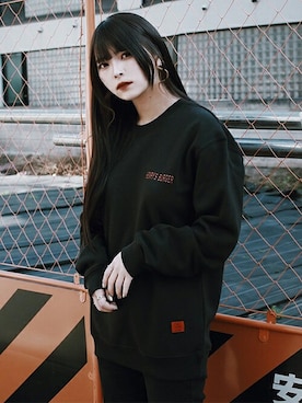 「コーディネート」｜「アイテム（スウェット）」を使った、MFC STORE 原宿さん（レディース・156cm）の冬コーディネート