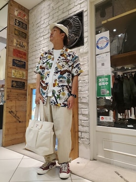 「AVIREX（アヴィレックス）のアイテム（ハンチング/ベレー帽）」を使った、松下晋弥さん（メンズ・168cm）の春コーディネート