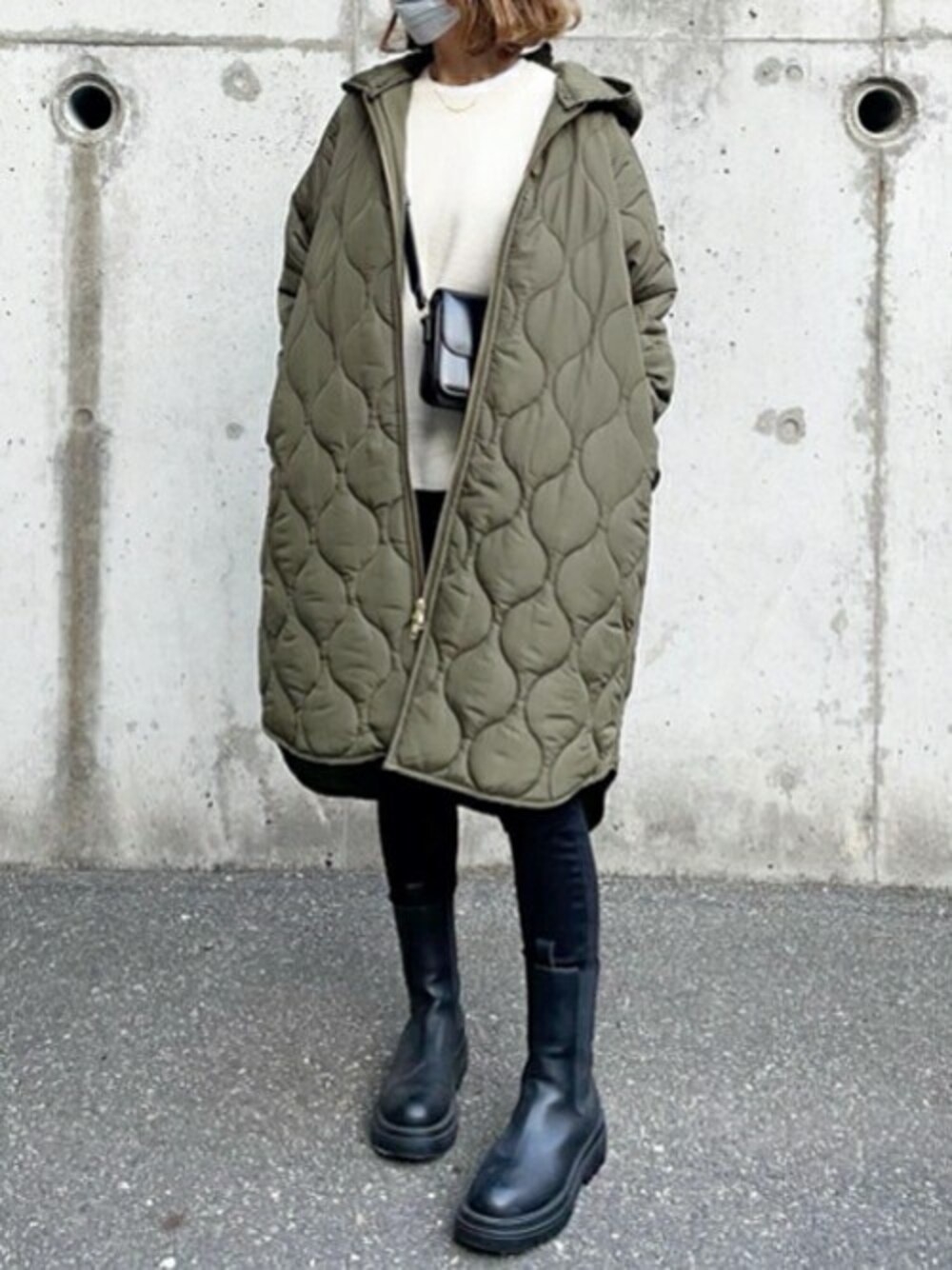 「キルティング、3way、フードコート、撥水加工、美シルエット、エマテイラー、Emmataylor、styledoor、スタイルドア、防汚加工」｜「Emma Taylorの再入荷！【撥水・防汚加工】美シルエット3wayキルティングフードコート（その他アウター、グリーン系）」を使った、STYLEDOORさん（レディース・155cm）の秋コーディネートの1枚目の写真