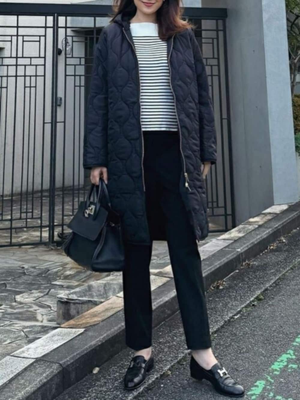 「ブラック、キルティング、きれいめコーディネート、3way、フードコート、美シルエット、エマテイラー、Emmataylor、styledoor、スタイルドア」｜「Emma Taylorの美シルエット3wayキルティングフードコート（その他アウター、ブラック系）」を使った、STYLEDOORさん（レディース・169cm）の秋コーディネートの1枚目の写真