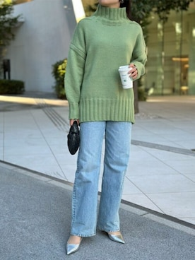 ニット/セーターを使った「ライトグリーン」の人気ファッション  