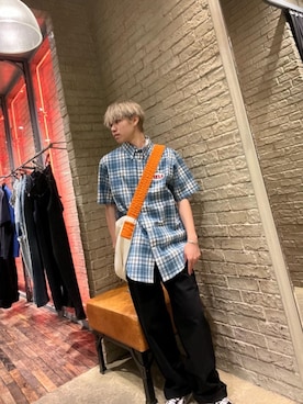 「シャツ 」｜「アイテム（アクセサリー）」を使った、KANTAさん（メンズ・166cm）の夏コーディネート