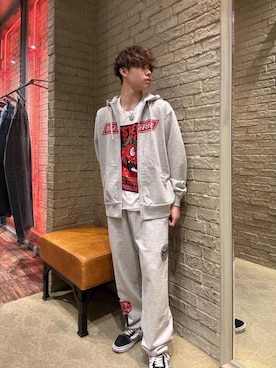 「ロック」｜「アイテム（スウェットパンツ）」を使った、KANTAさん（メンズ・166cm）の冬コーディネート