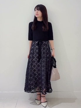 「アイテム（パンプス）」を使った、index スタッフさん（レディース・147cm）の夏コーディネート