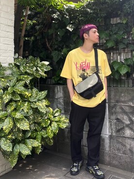 「アイテム（メッセンジャーバッグ、グレー系）」を使った、Manhattan Portage Staffさん（メンズ・172cm）の夏コーディネート